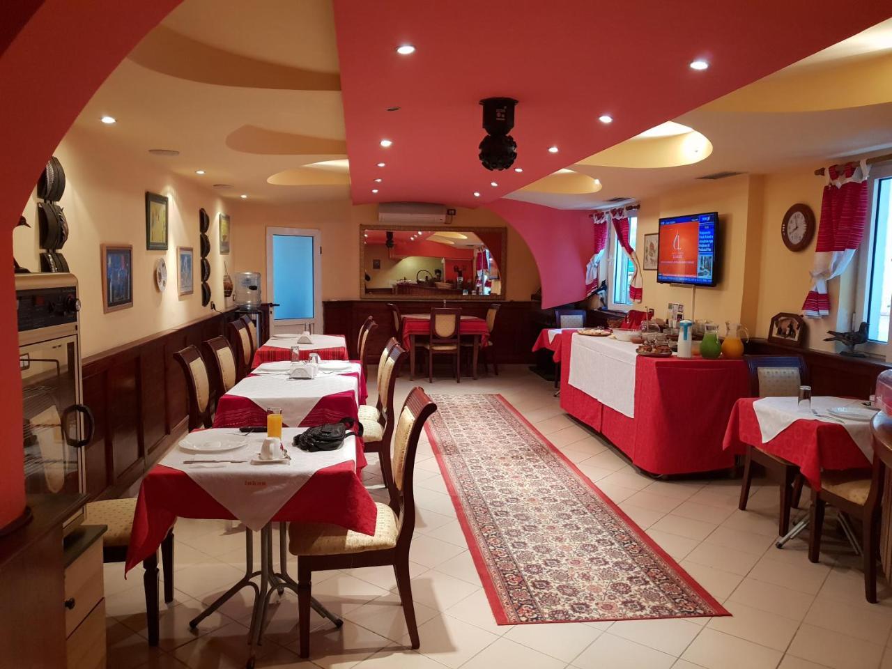 Hotel Vila 15 - Center Tiranë Luaran gambar